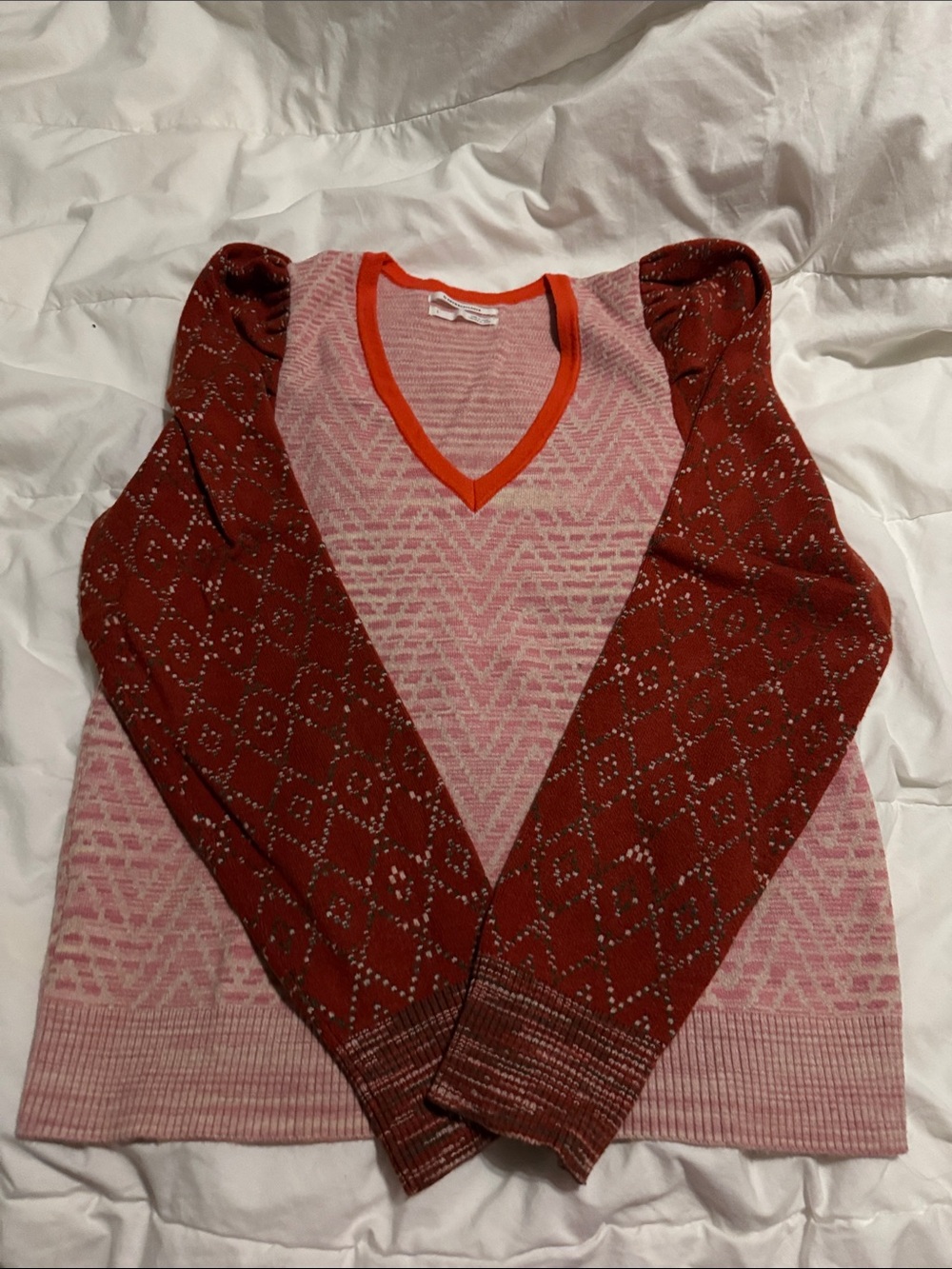 Anthropologie Pink and Rust V-Neck Patterned Women's Sweater